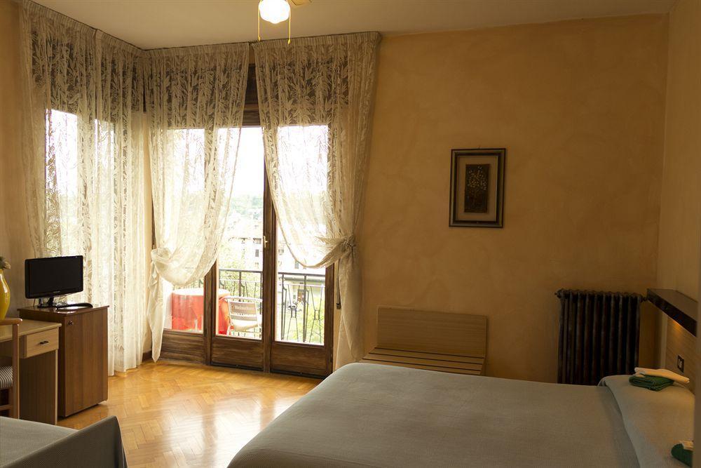 Guest House Villa De Ros Salo Exterior photo